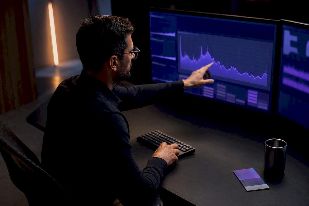 Cut Risk of Ruin Under 1%: Formula, Monte Carlo, Live Monitoring for Traders